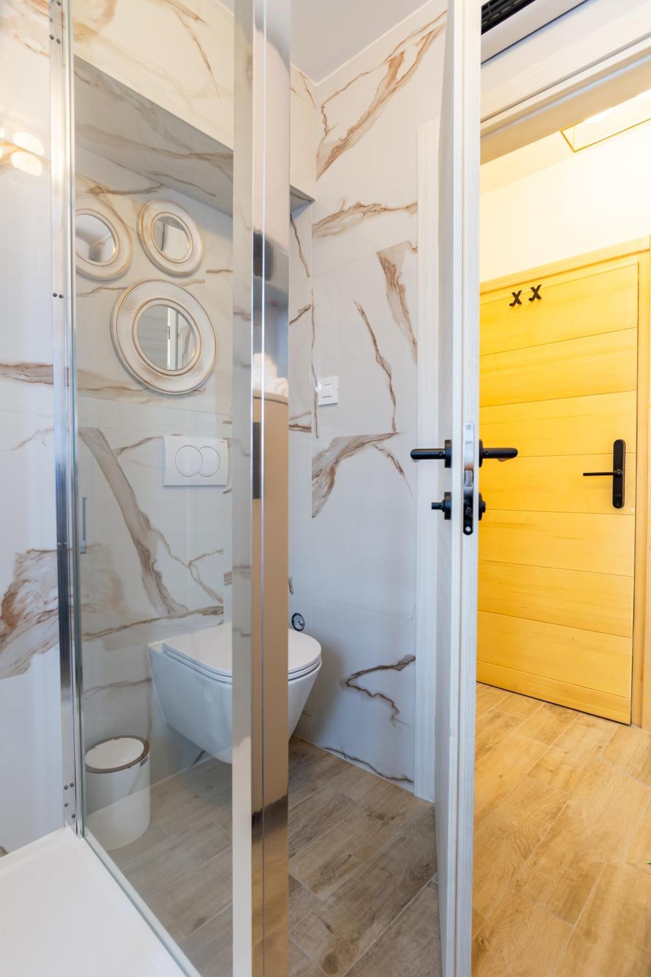 Luxury Lifestyle Rooms Сплит Екстериор снимка